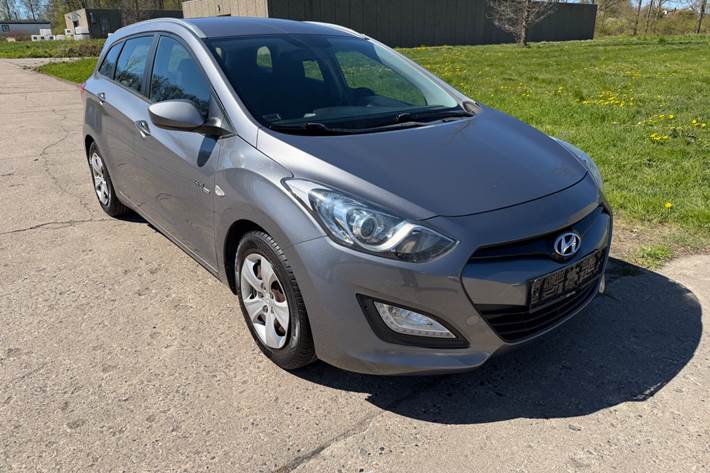 Grøn Hyundai i30 fra 2014