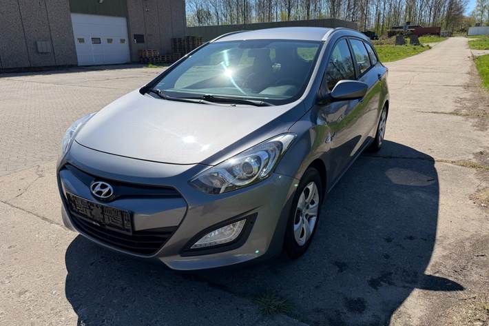 Grøn Hyundai i30 fra 2014