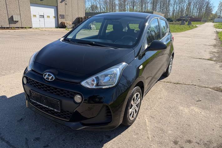 Grøn Hyundai i10 fra 2018