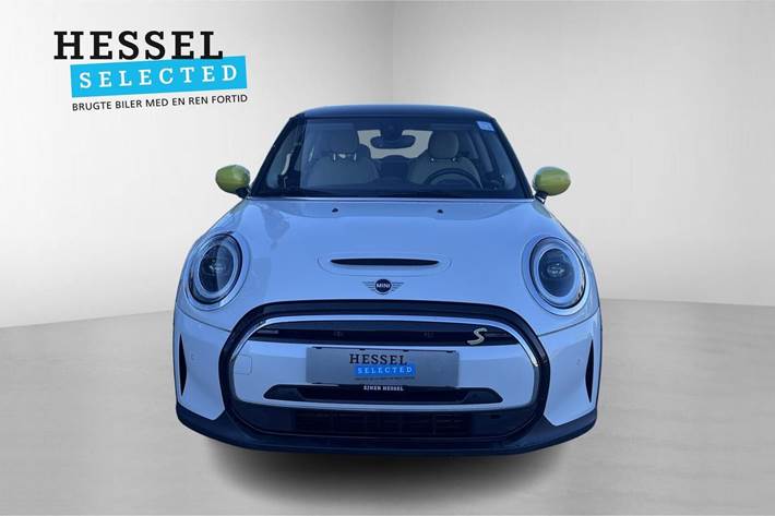Hvid Mini Cooper SE fra 2023