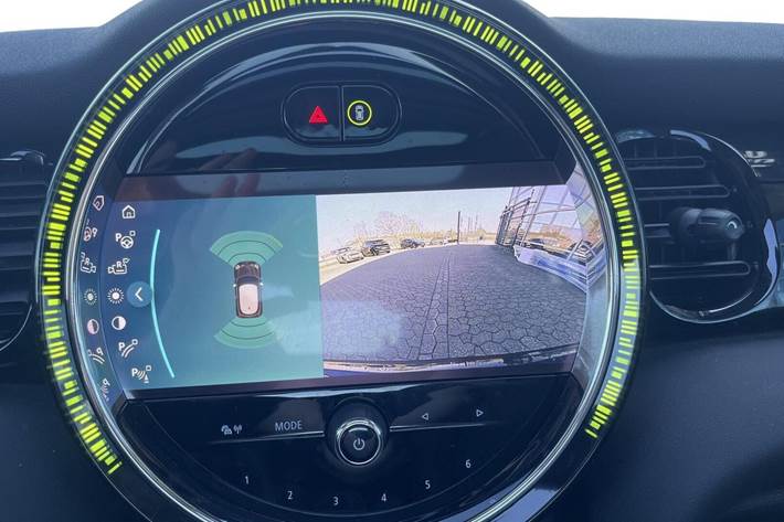 Sort Mini Cooper SE fra 2023