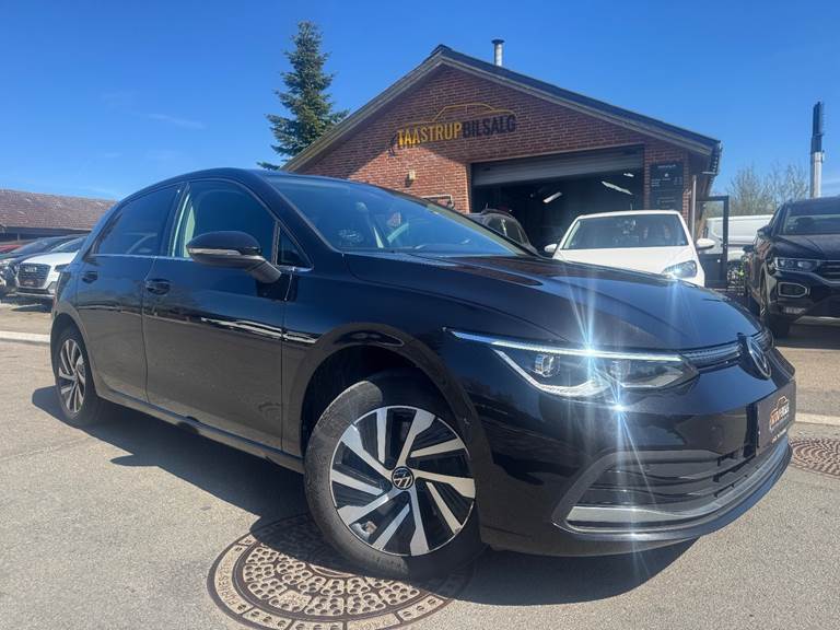VW Golf VIII 1,4 eHybrid DSG