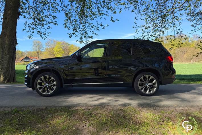 Sort BMW X5 fra 2016