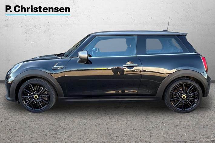 Sort Mini Cooper SE fra 2023