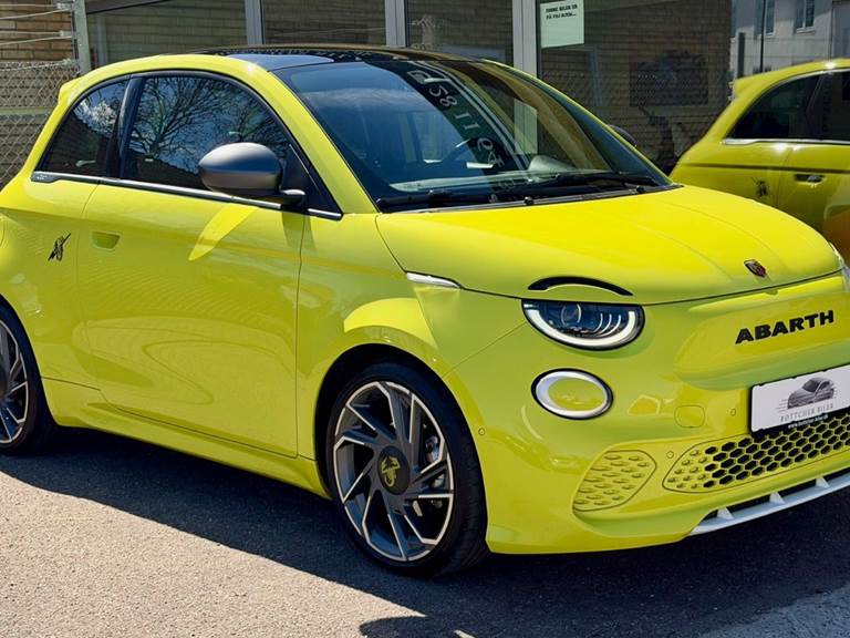 Abarth 500e Scorpionissima