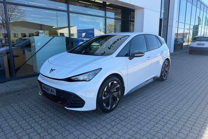Hvid Cupra Born fra 2023