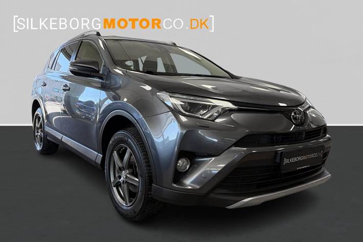 Grå Toyota RAV4 fra 2017