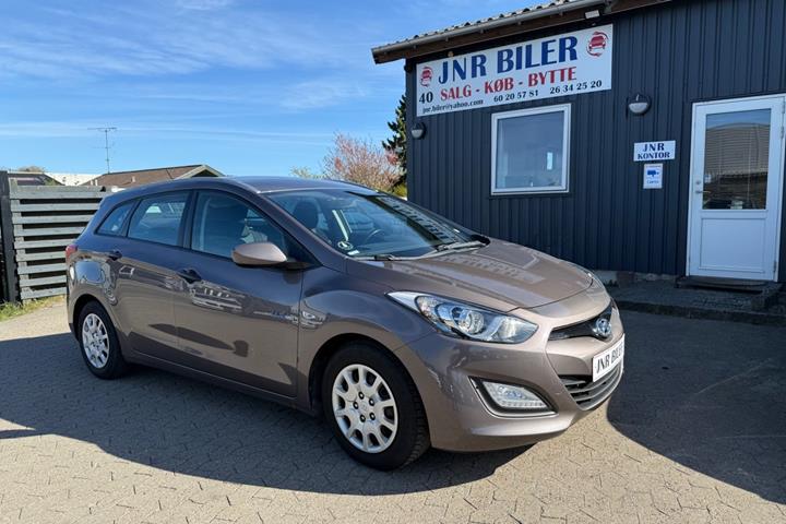 undefined Hyundai i30 fra 2015 set udefra