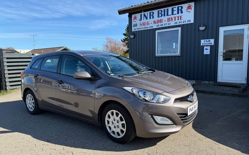 Hyundai i30 1,6 CRDi 110 Comfort Go! CW