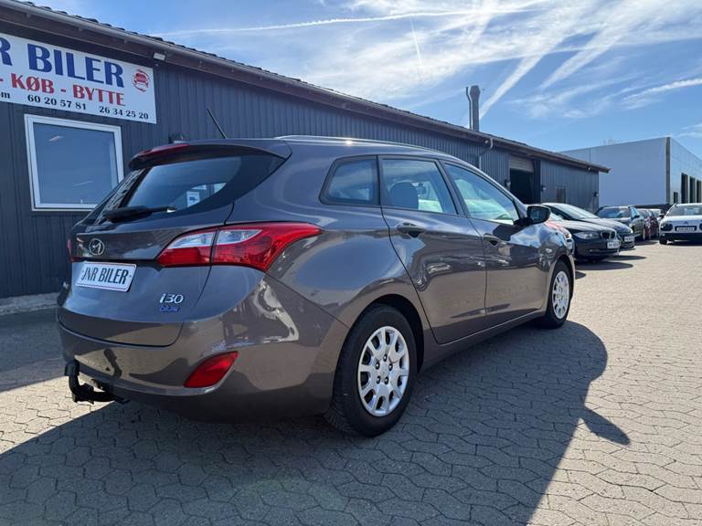 Hyundai i30 1,6 CRDi 110 Comfort Go! CW