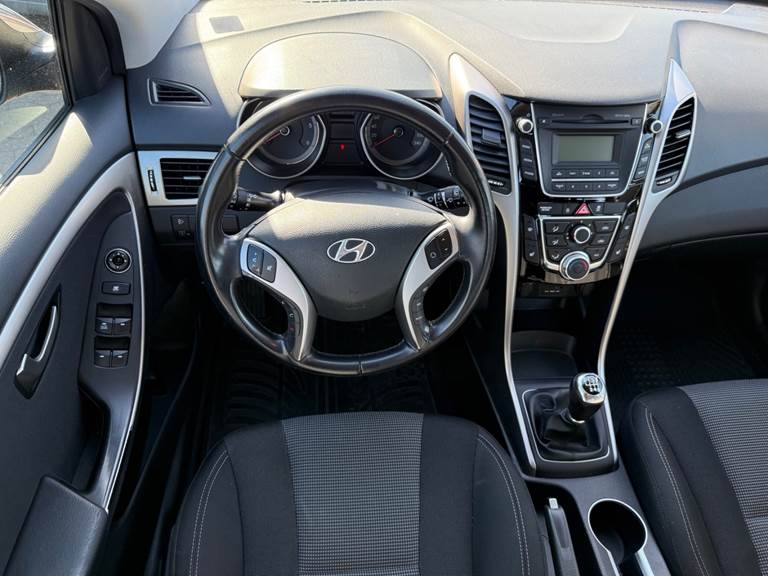 Hyundai i30 1,6 CRDi 110 Comfort Go! CW