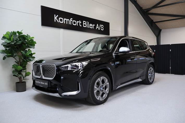 Sort BMW iX1 fra 2024