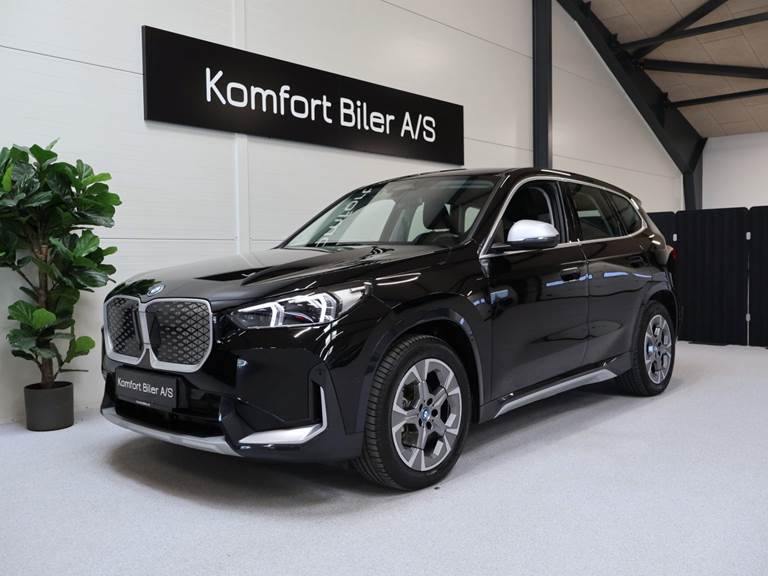 BMW iX1 eDrive20 X-Line