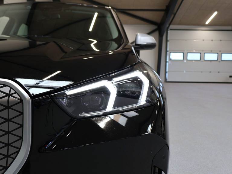 BMW iX1 eDrive20 X-Line