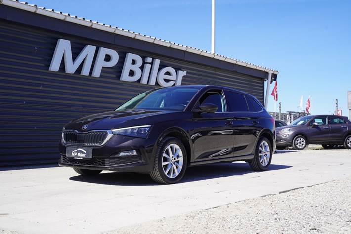 Sort Skoda Scala fra 2020