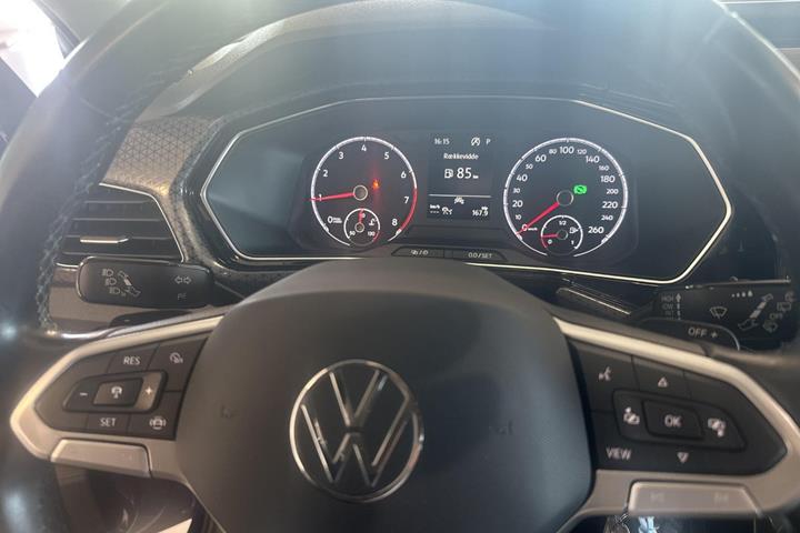 Blå VW T-Cross fra 2022