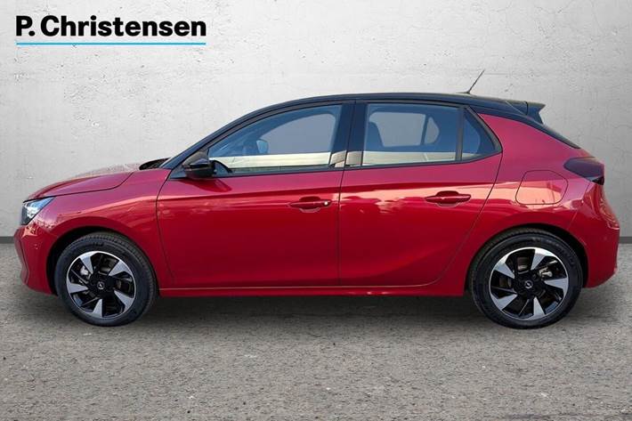 Rød Opel Corsa-e fra 2024