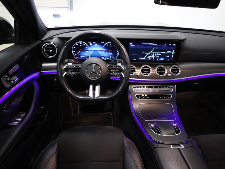 Mercedes E300 de 2,0 AMG Line stc. aut.