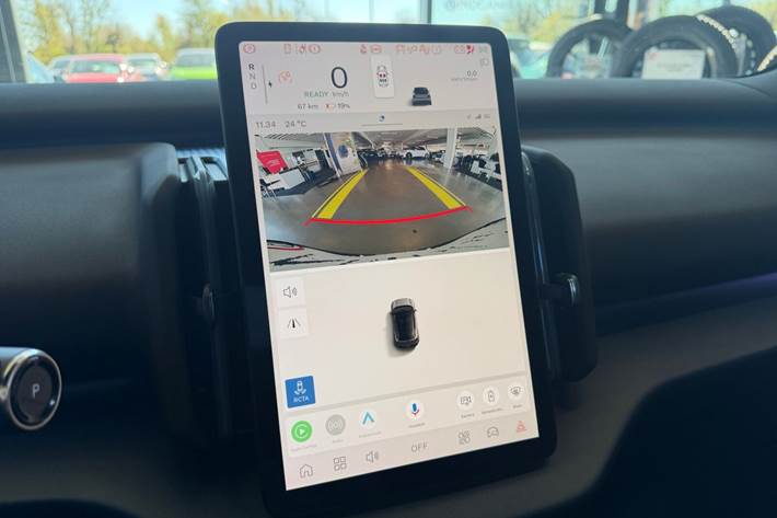Grå Volvo EX30 fra 2024