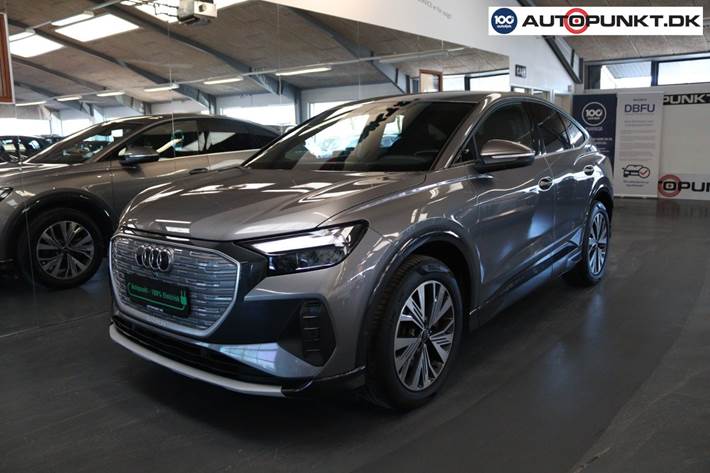 Grå Audi Q4 e-tron fra 2024