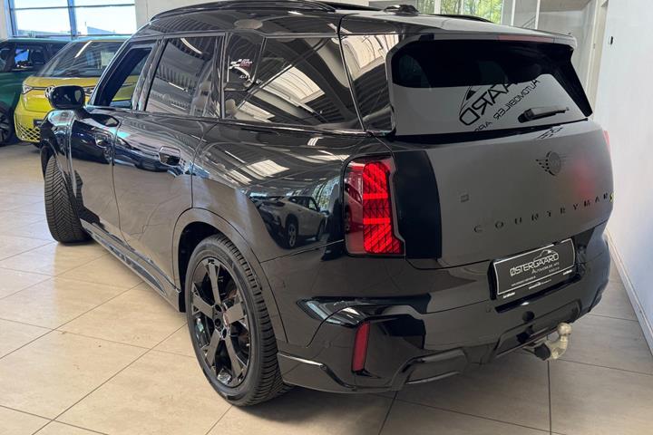 Sort Mini Countryman SE fra 2024