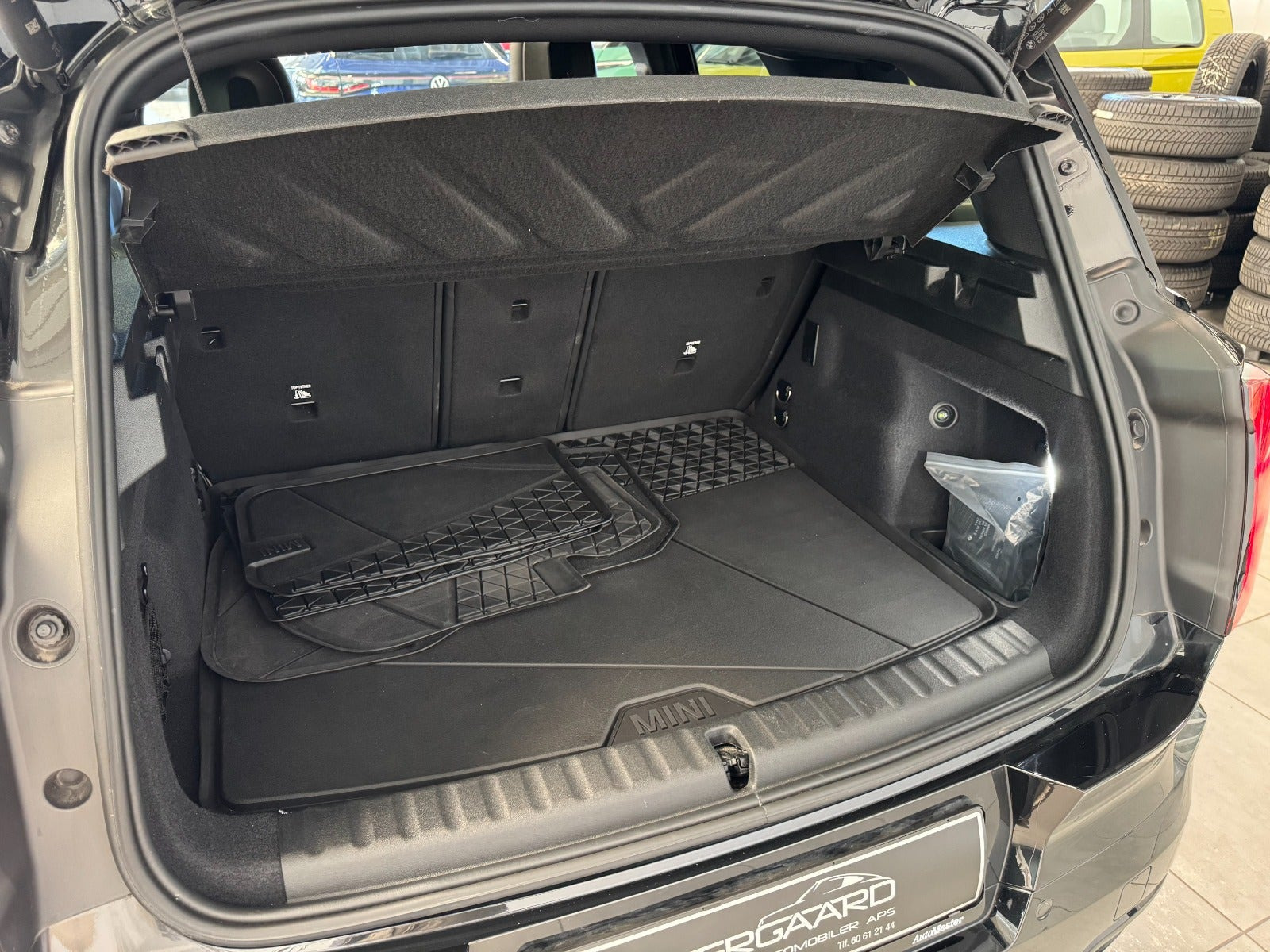 Sort Mini Countryman SE fra 2024