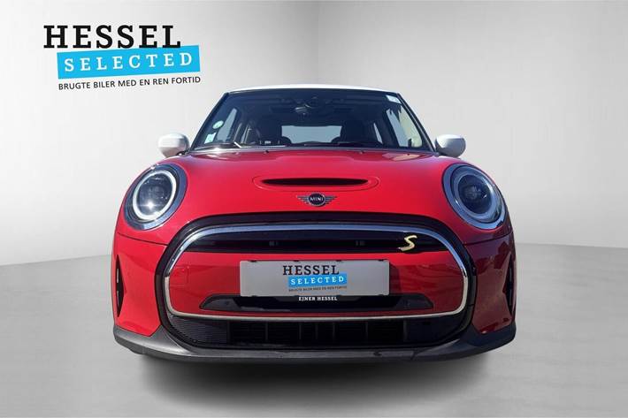 Rød Mini Cooper SE fra 2023
