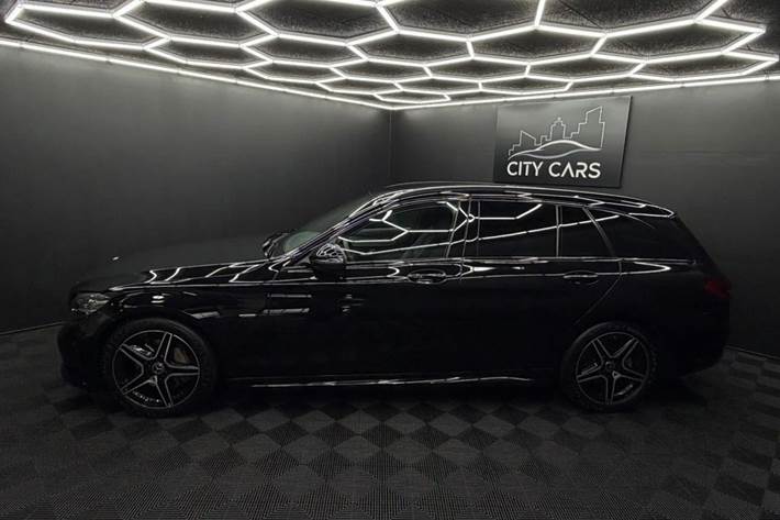 Sort Mercedes C220 d fra 2021