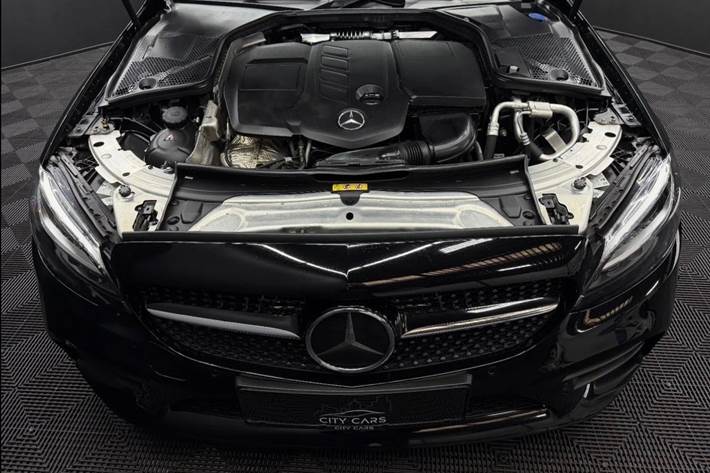 Sort Mercedes C220 d fra 2021