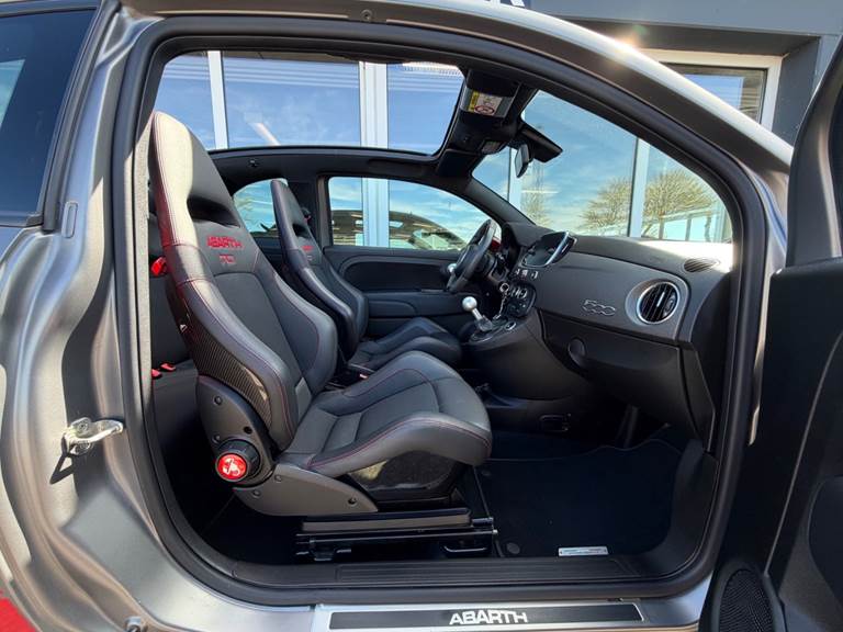 Abarth 595C 1,4 T-Jet 180 Competizione