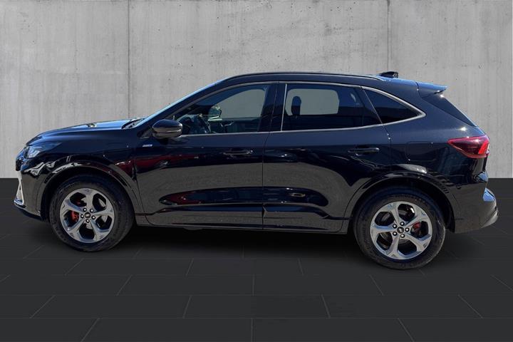 Sort Ford Kuga fra 2025