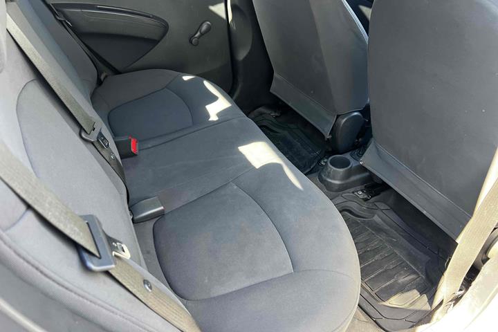 undefined Chevrolet Spark fra 2012