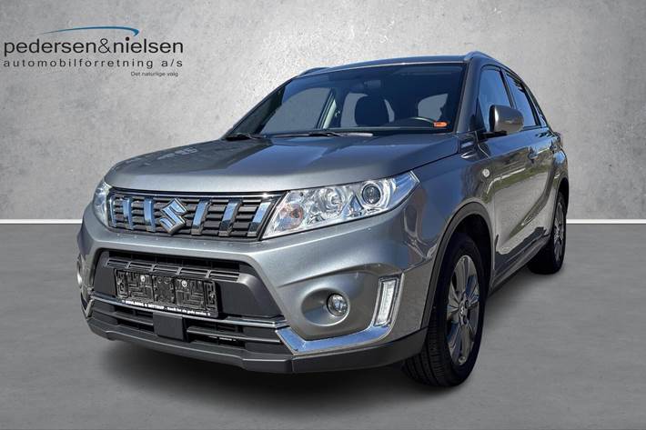 Sort Suzuki Vitara fra 2019 set udefra