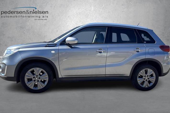 Sort Suzuki Vitara fra 2019