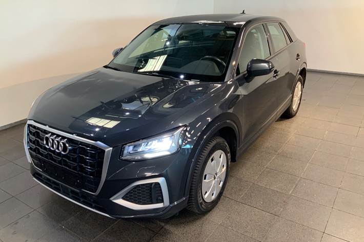 Grå Audi Q2 fra 2022