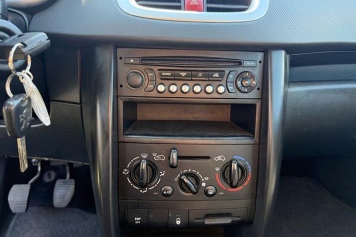 undefined Peugeot 207 fra 2007
