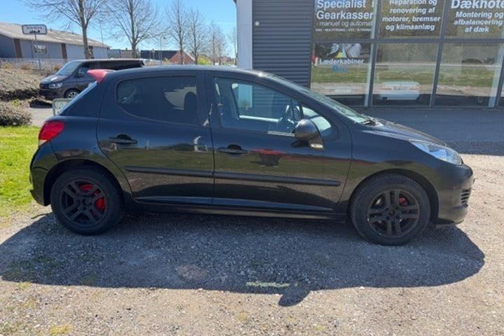 undefined Peugeot 207 fra 2010