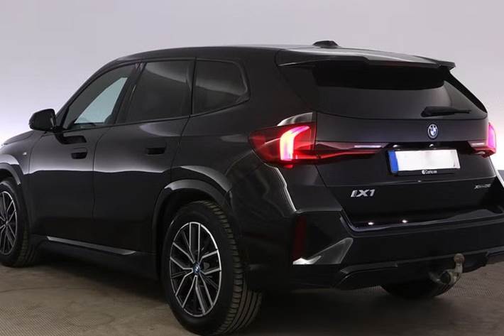 Sort BMW iX1 fra 2022