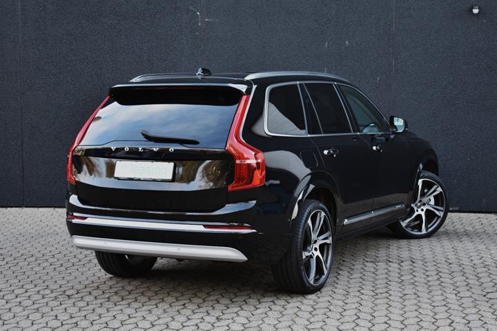Sort Volvo XC90 fra 2022