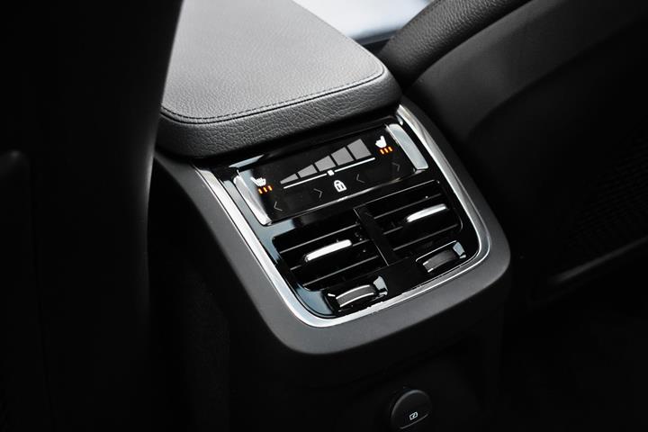 Sort Volvo XC90 fra 2022
