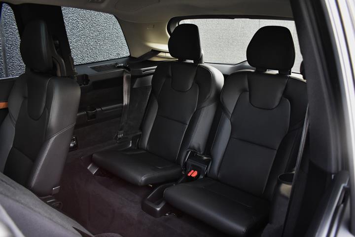 Sort Volvo XC90 fra 2022