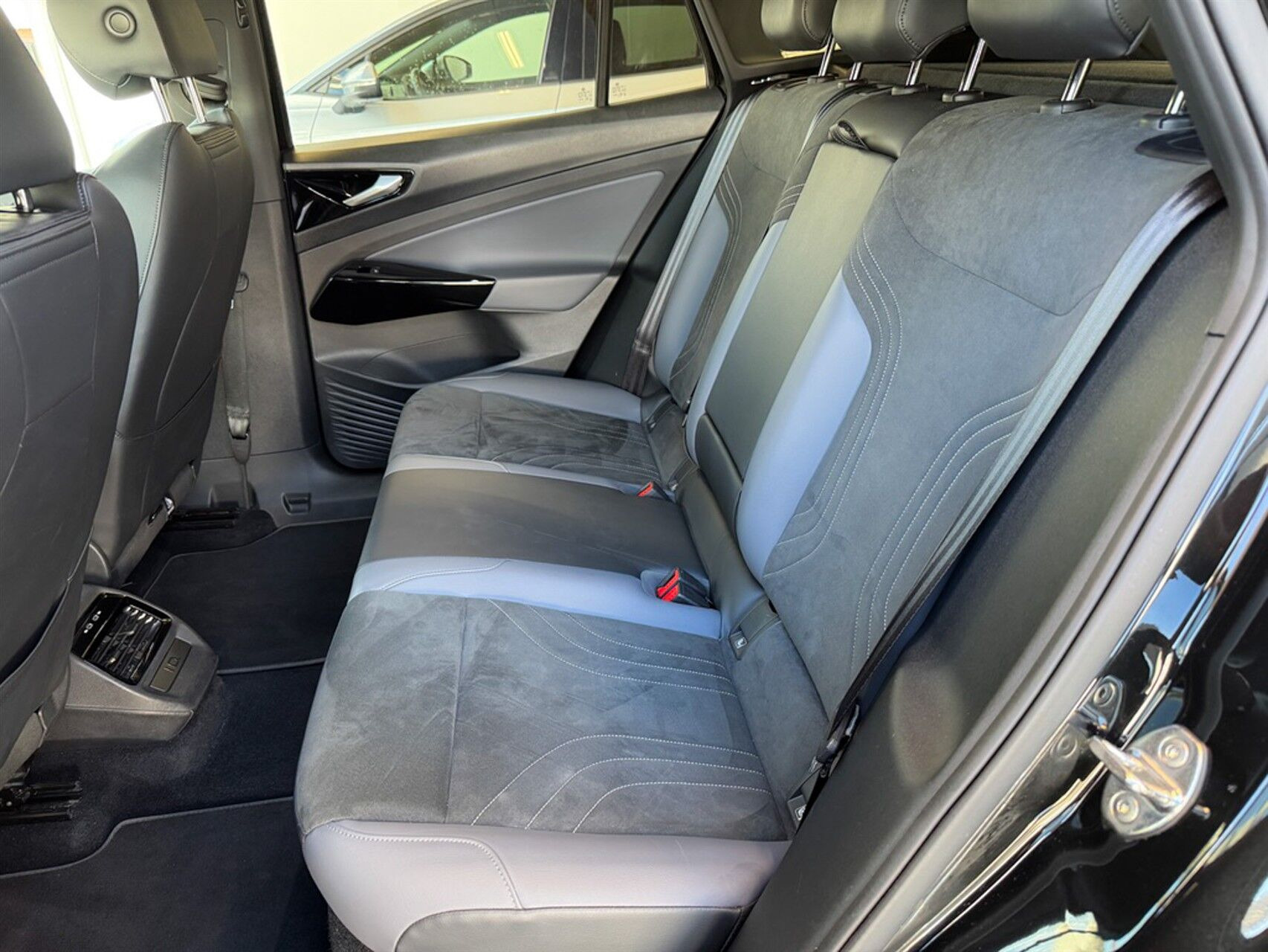 Sort VW ID.4 fra 2024