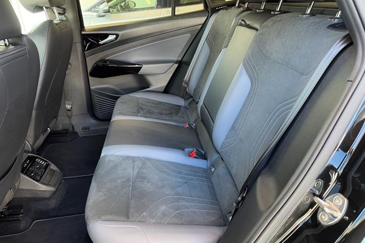 Sort VW ID.4 fra 2024