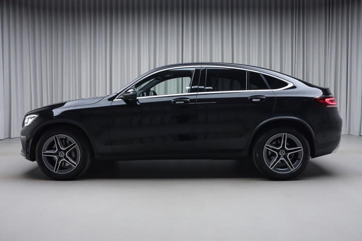 Sort Mercedes GLC400 d fra 2020