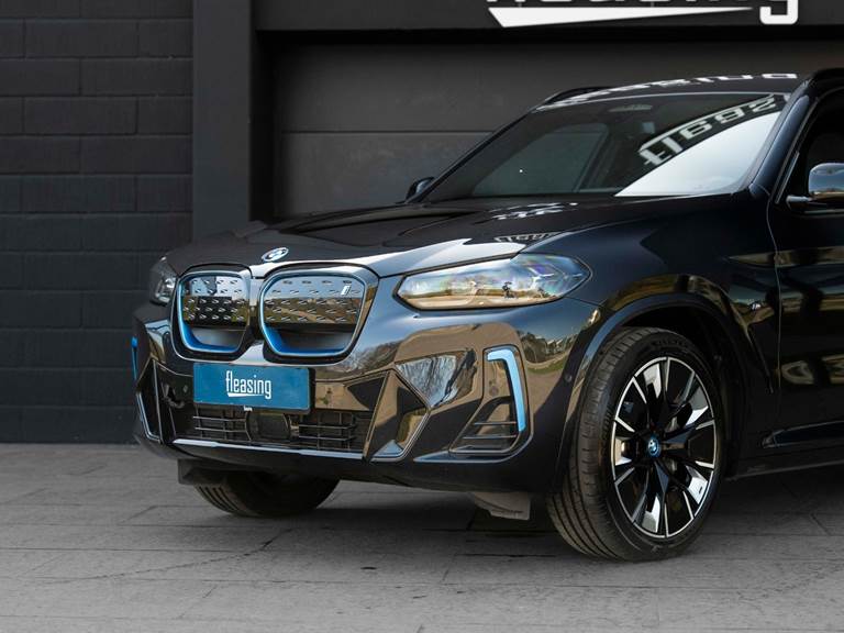 BMW iX3 Charged Plus M-Sport