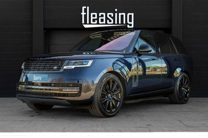 Blå Land Rover Range Rover fra 2023