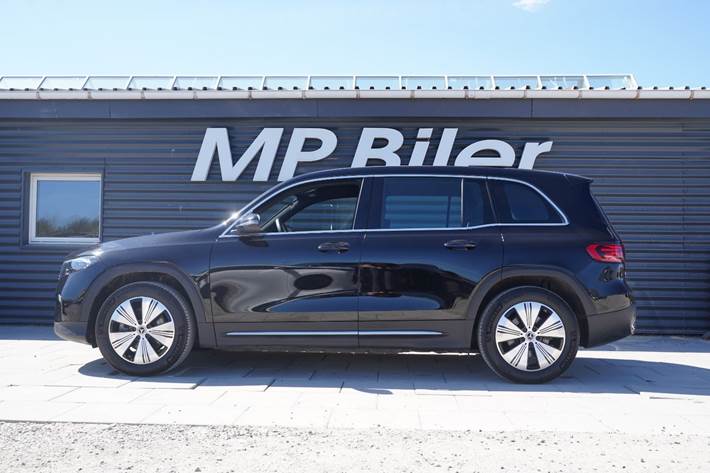 Sort Mercedes EQB250+ fra 2024