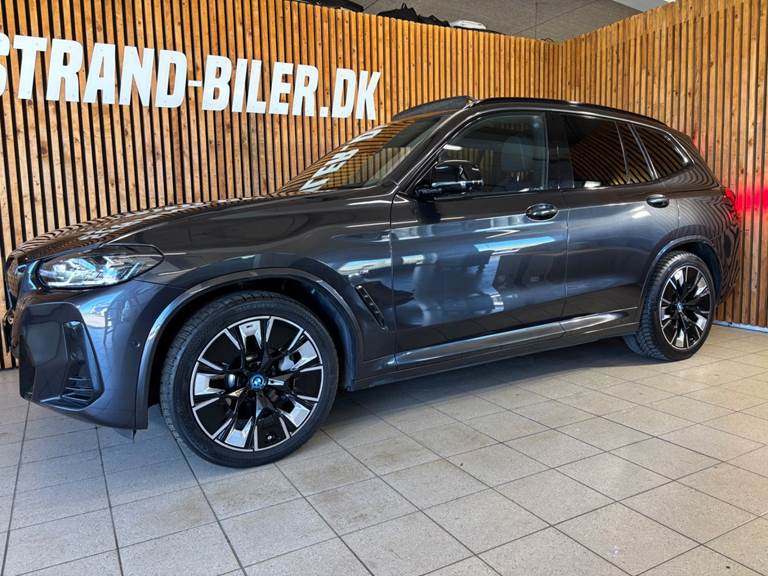 BMW iX3 Charged Plus M-Sport