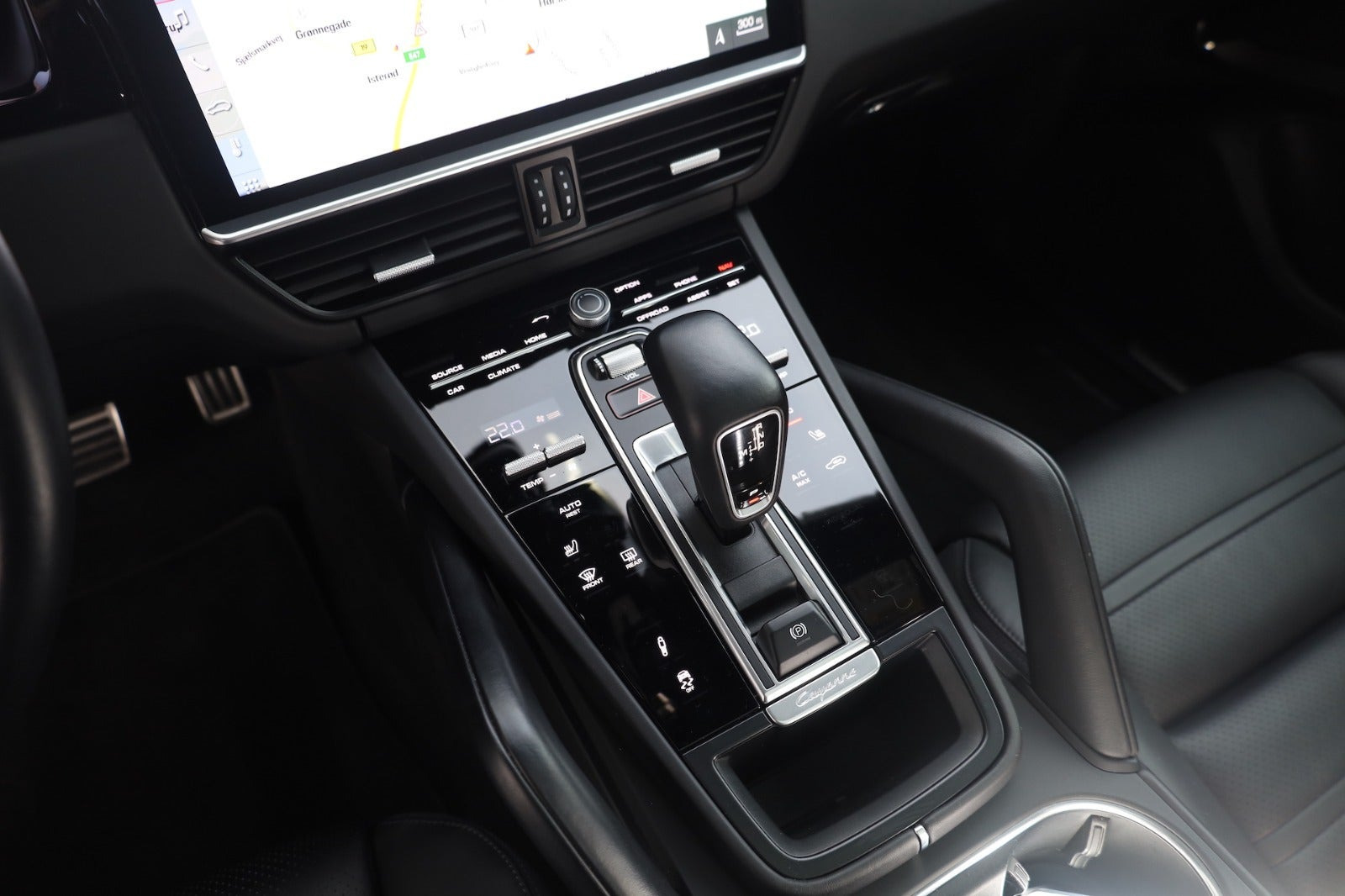 Sort Porsche Cayenne S fra 2019
