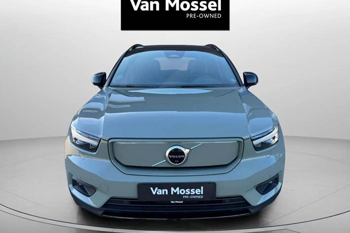 Grøn Volvo XC40 fra 2022